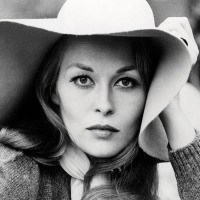 Faye Dunaway